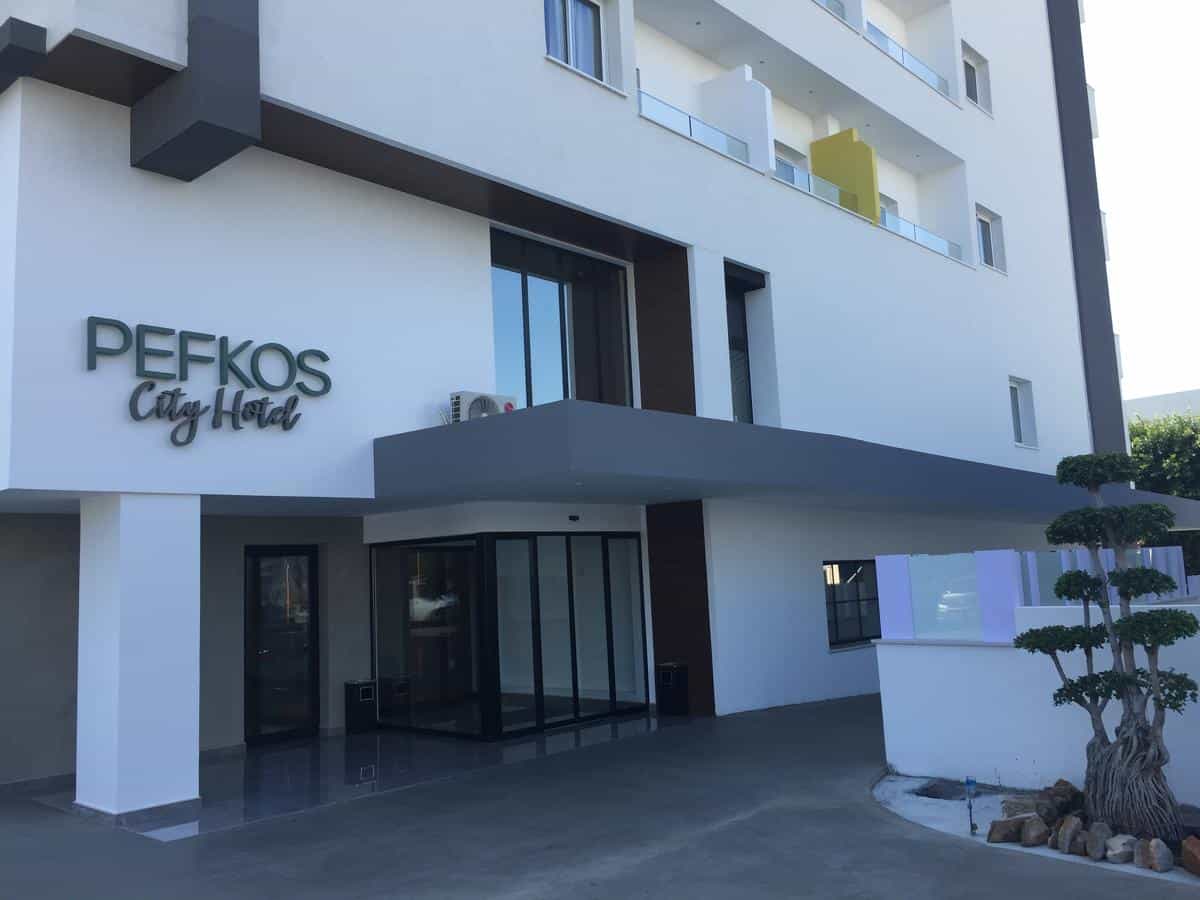 Pefkos-City-Hotel-Limassol-Exterior